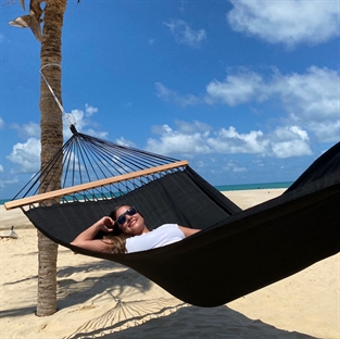 Trendy Black Outdoor Hammock. Outdoor black Fabric hammock with 120 cm quality spreader bars